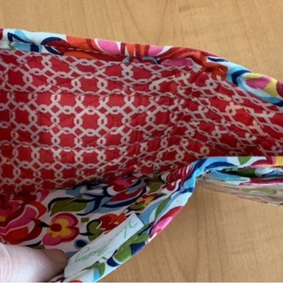 Vera Bradley Wallet floral blooms trifold - Picture 4 of 4